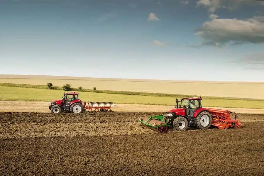 tractor-financing:-unlocking-opportunities-for-farmers-and-landscapers